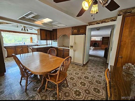 3rd image of 88 Frankhauser Rd #201