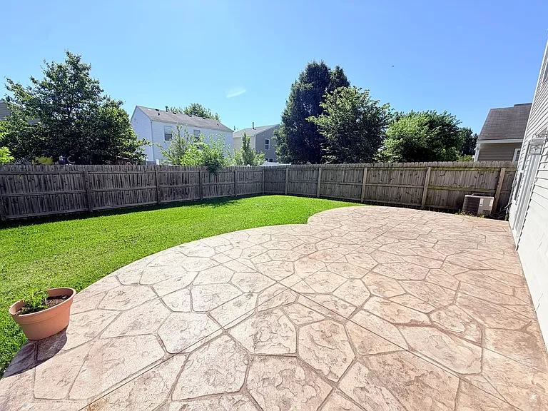 1723 Elijah Blue Dr — Photo 28