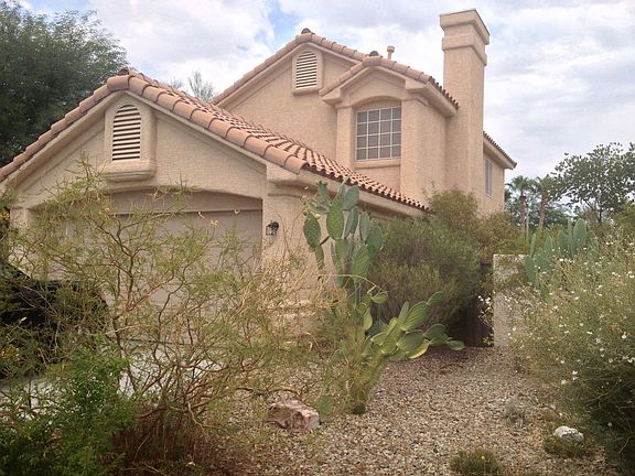 2nd image of 1636 Royal Canyon Dr