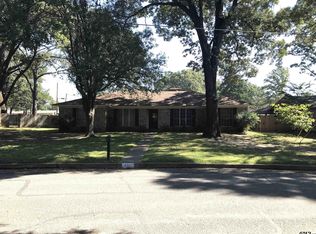 8302 Oxford Dr, Tyler, TX 75703
