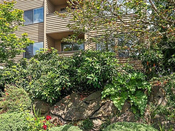 2nd image of 7518 24th Avenue NW #301