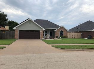 5202 Air Force Dr, Wichita Falls, TX 76306