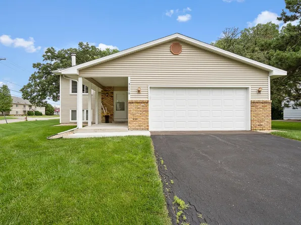 3118 Ontario Rd, Little Canada, MN 55117