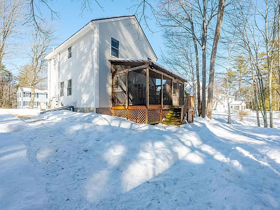 3rd image of 40 Howard Brook Drive