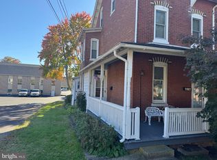 442 Walnut St APT 1, Royersford, PA 19468
