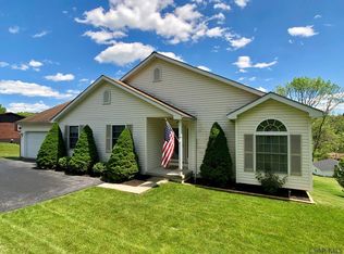 624 Sunny Dr, Windber, PA 15963