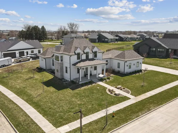 410 N 36th St, Cumming, IA 50061