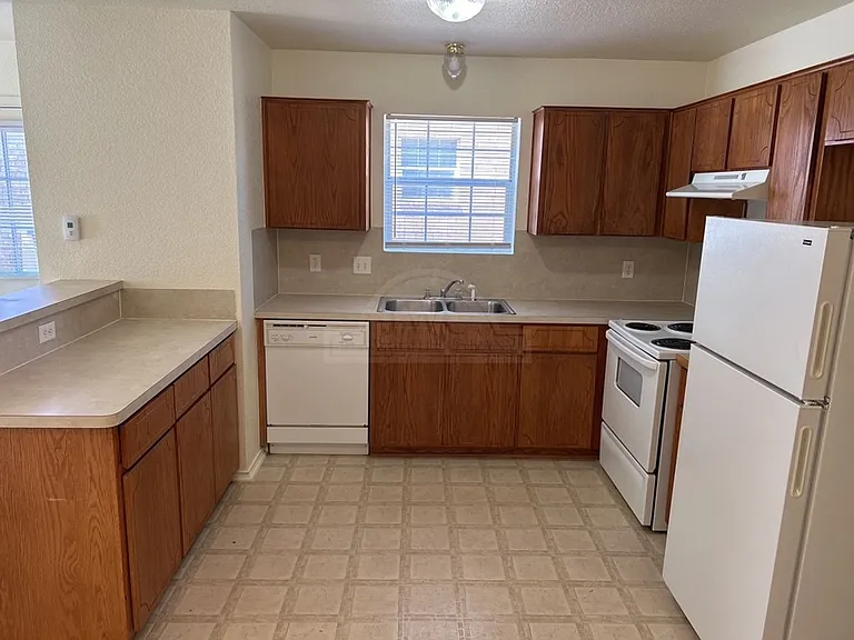 1911 Monte Carlo, Killeen — Photo 13
