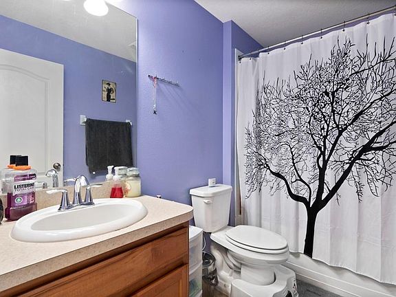 3rd image of 12553 Chenwood Ave