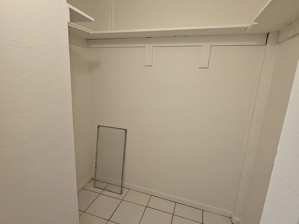 3605 Indian Creek Dr APT 204