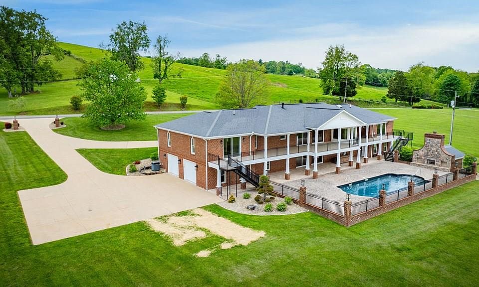 1st image of 20484 Lake Rd