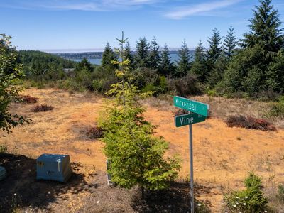 Kirkendall Ln #1100, North Bend, OR, 97459