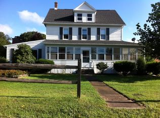 1106 Loyalville Outlet Rd, Harveys Lake, PA 18618