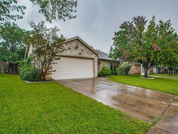 2nd image of 452 Normandy Ln