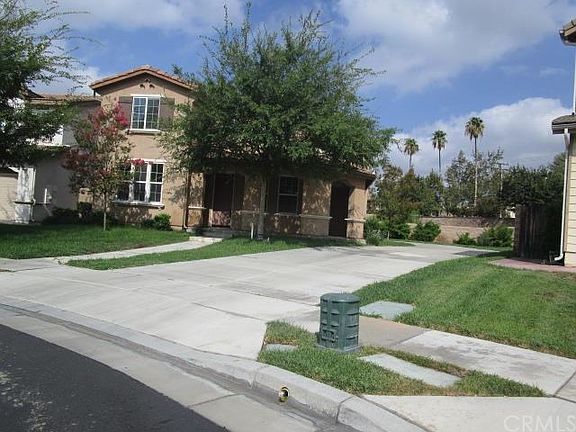 3rd image of 391 N Baker Privado