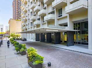 604-36 S Washington Sq APT 2214, Philadelphia, PA 19106