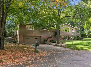 2931 Cedar Knoll Ct, Minnetonka, MN 55305