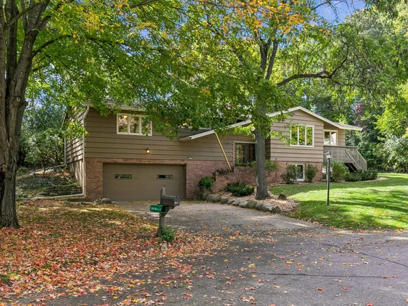2931 Cedar Knoll Ct, Minnetonka, MN 55305