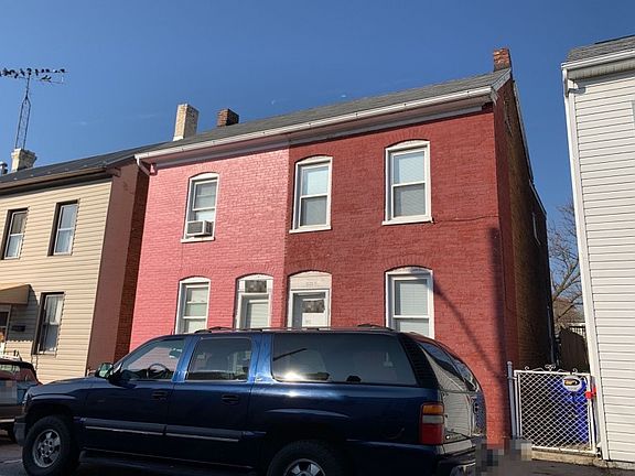 2nd image of 221 1/2 Norway Ave