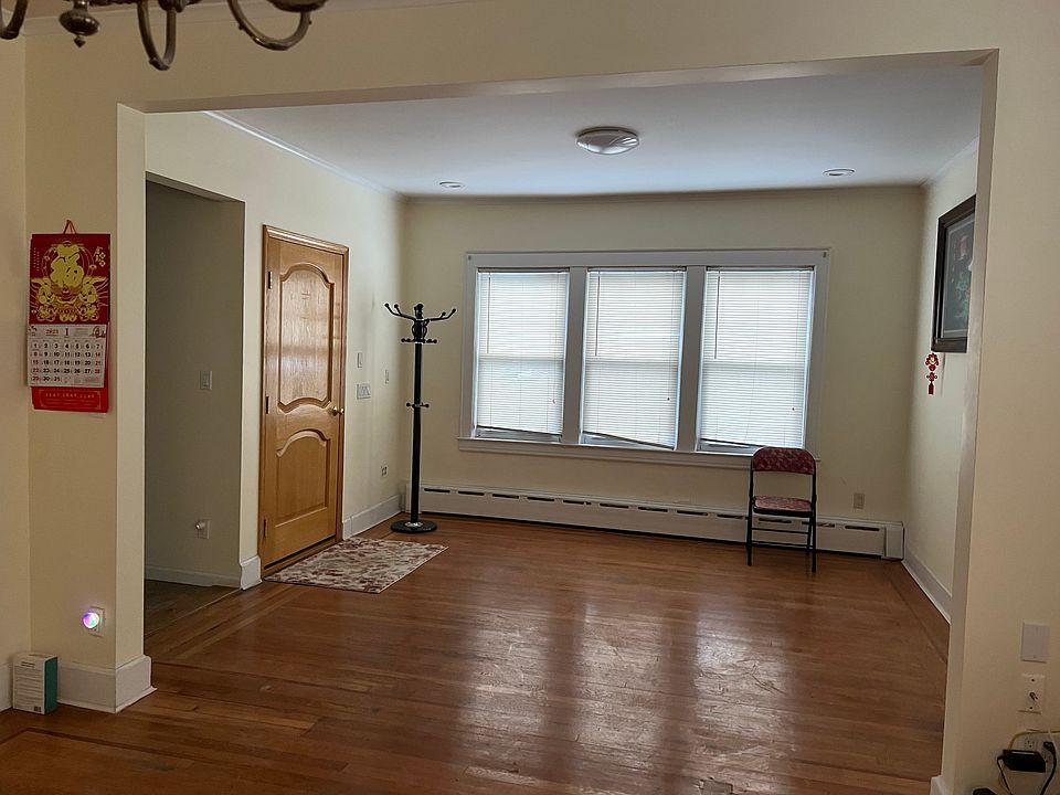 1st image of 38 Grant Pl