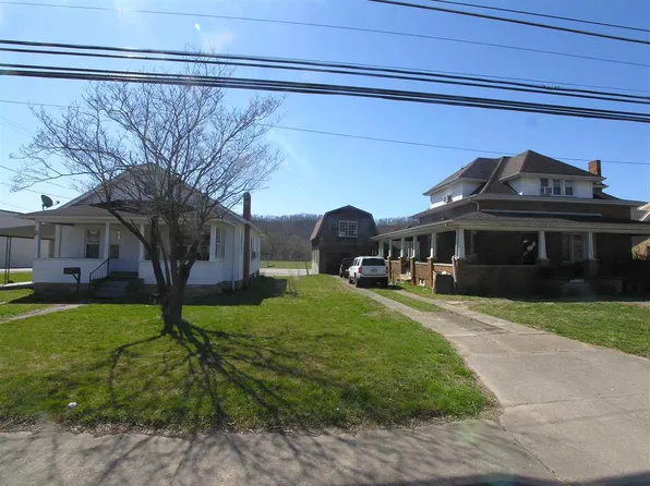 1404 W Main St, Milton, WV 25541