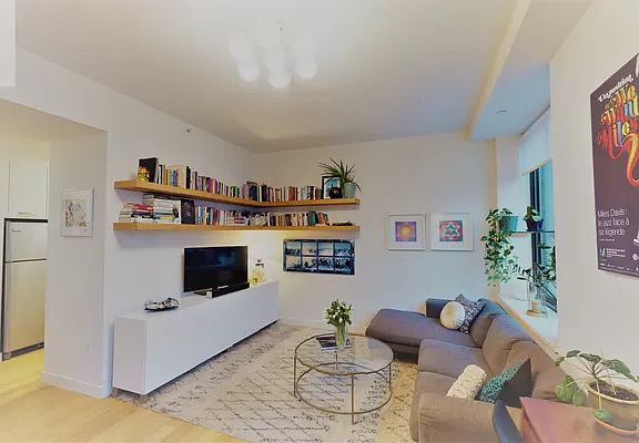 5th image of 8 Vanderbilt Ave #H