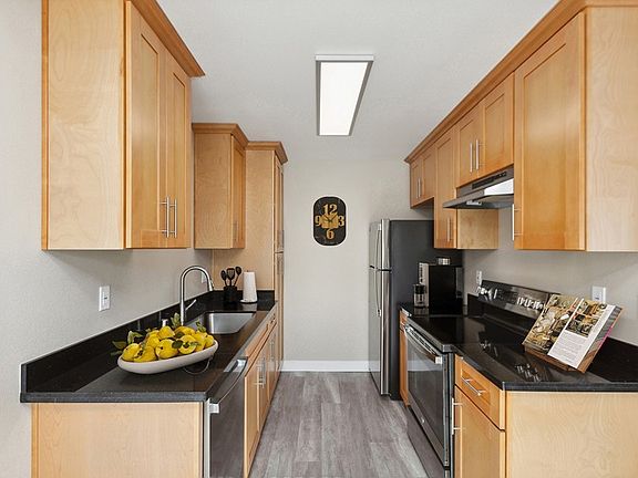 4th image of 498 Boynton Ave #4-56
