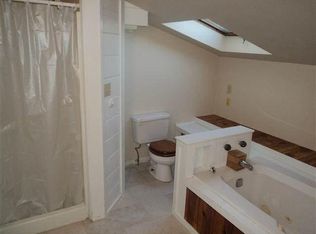 211 W 11th St, Mishawaka, IN 46544