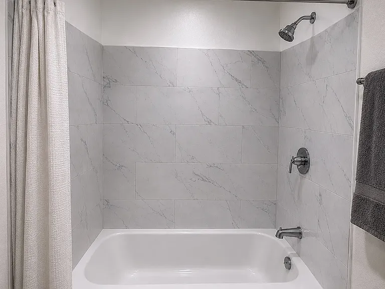 6961 Whitsett Ave #217 — Photo 7