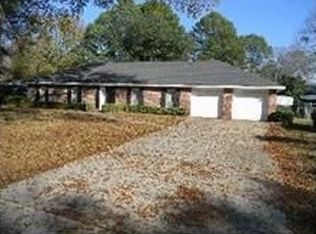 11 Longwood Dr, Monroe, LA 71203