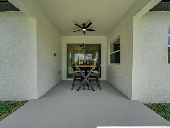 Maple extended lanai