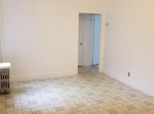 10006 40th Rd, Corona, NY 11368