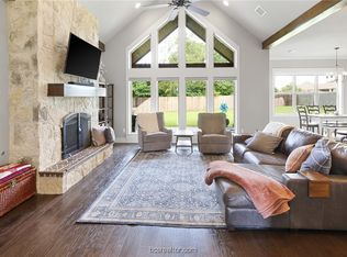 2909 E Embers Ct, Bryan, TX 77808