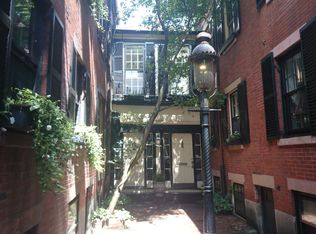 5 Sentry Hill Pl, Boston, MA 02114