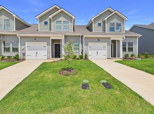 121 Wolfe Ln, Huntsville, AL 35811