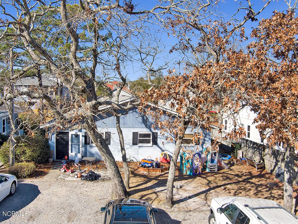 1st image of 123 / 125 NE 4th Street #123 A+B 125 A+B
