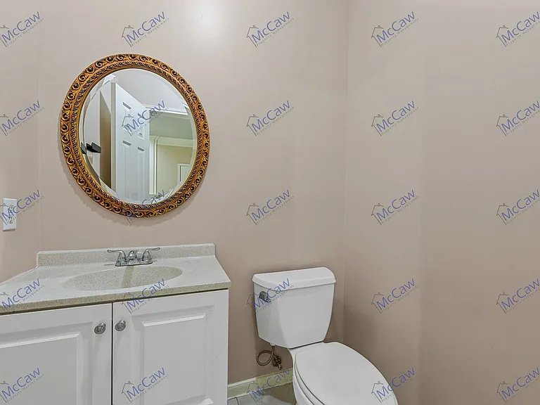 3211 Wessex Cir — Photo 16