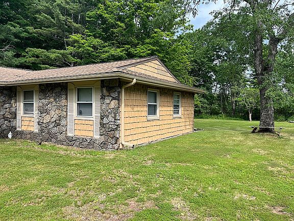 2nd image of 907 Edison Timmerman Rd