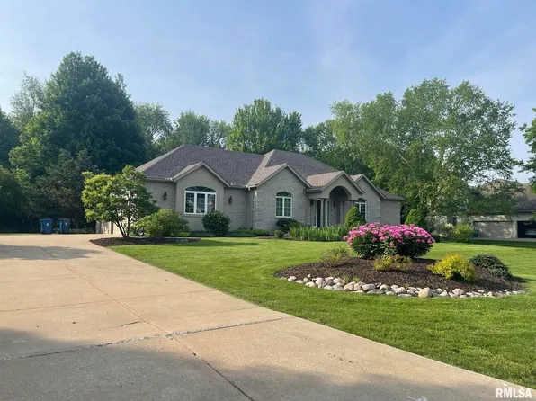 3 Pinehurst Ct, Coal Valley, IL 61240