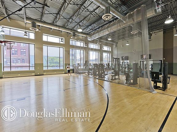 5th image of 520 W 43rd St APT 5Q