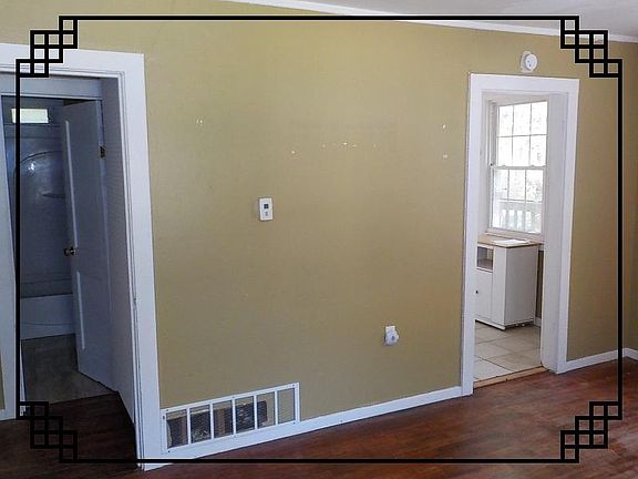 5th image of 12 Lincoln Cir