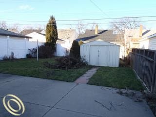 5th image of 1748 Buckingham Ave