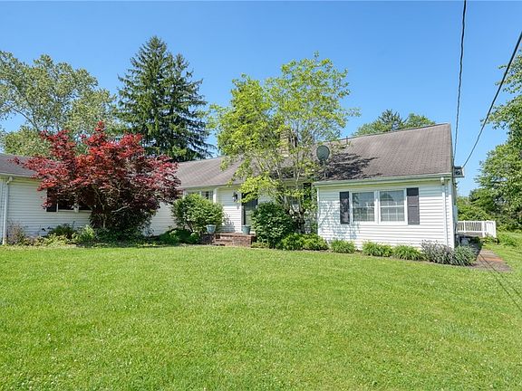 2nd image of 3955 Frazeysburg Rd