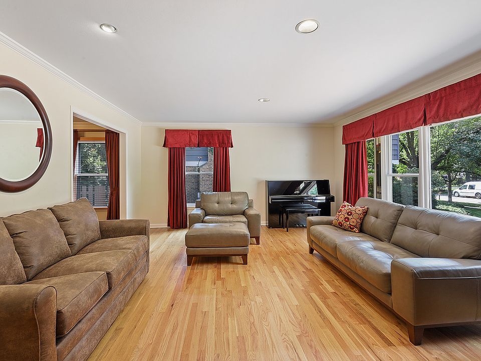 629 Charlemagne Dr, Northbrook, IL 60062 MLS 11848896 Zillow