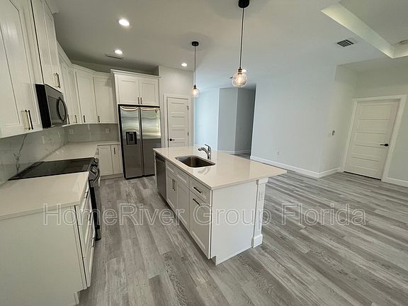 5th image of 2646 Morrietta Ln