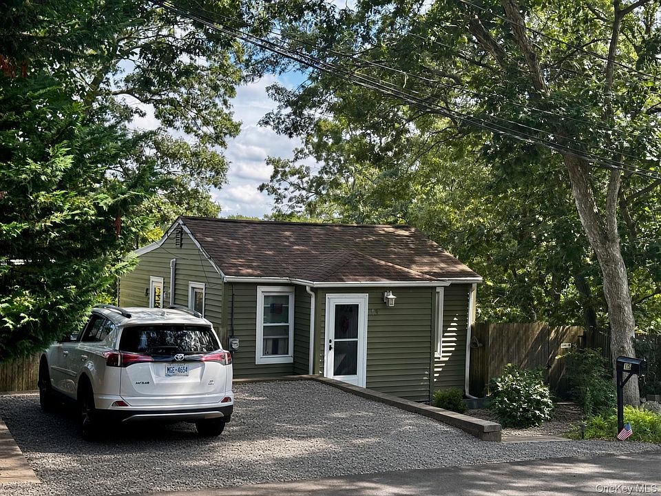 1st image of 15 Laurelton Road