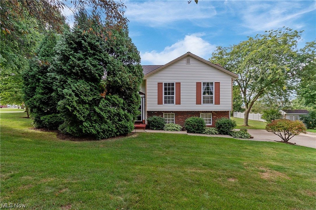 667 Hidden Valley Dr, Wadsworth, OH 44281 Zillow