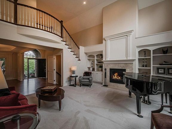 2nd image of 5387 Salem Dr