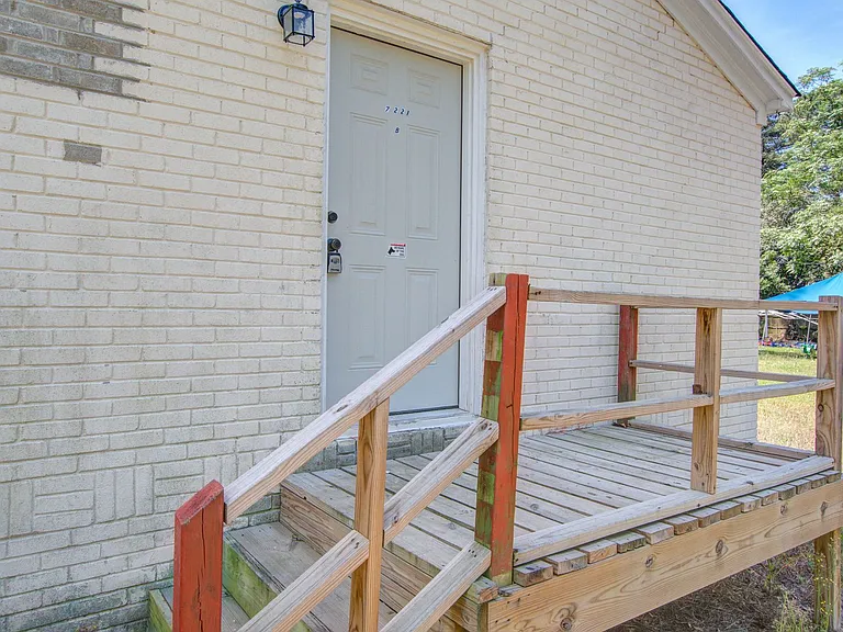 7221 Patricia Dr — Photo 20