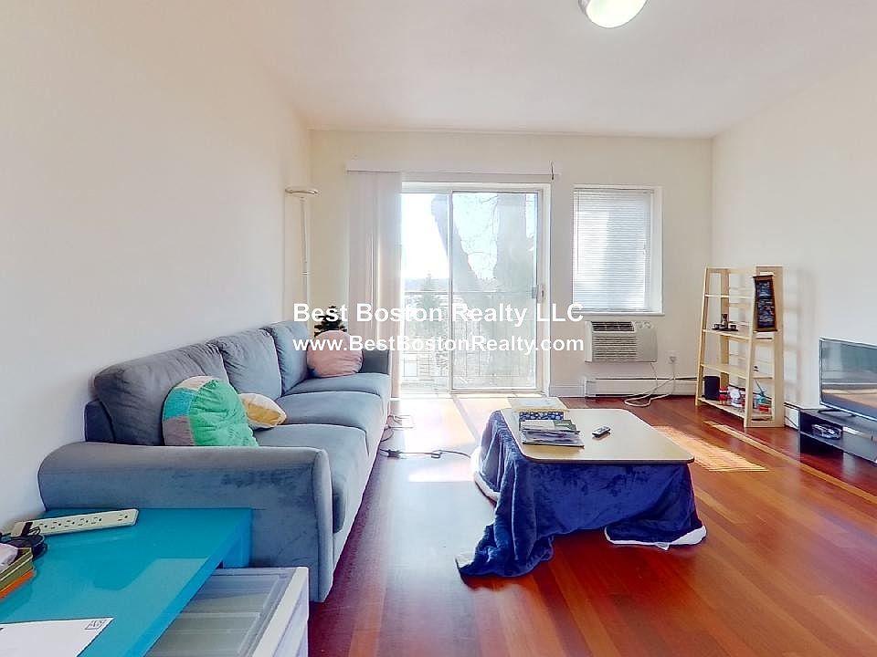 1st image of 50 Craigie St APT 17